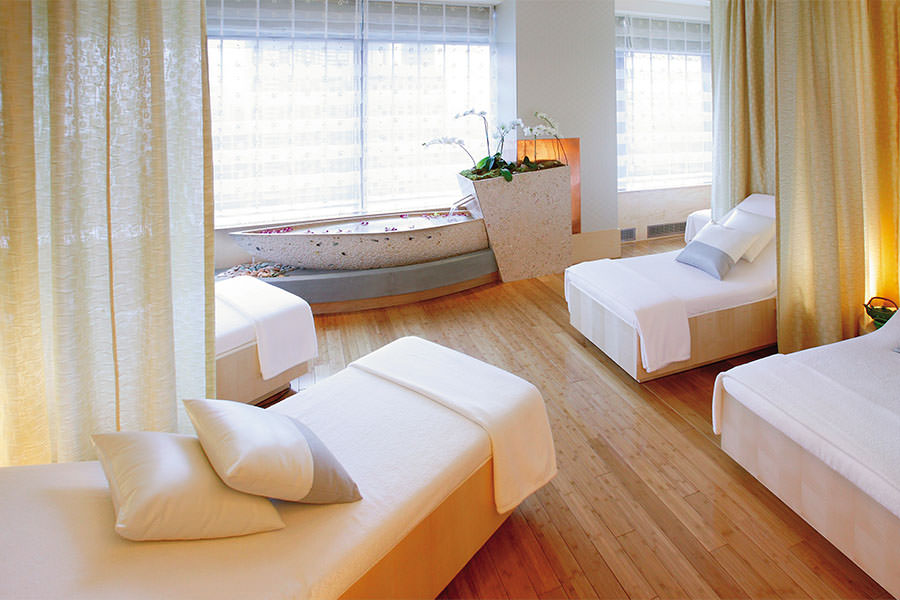 new-york-luxury-spa-relaxation-room copy_mini